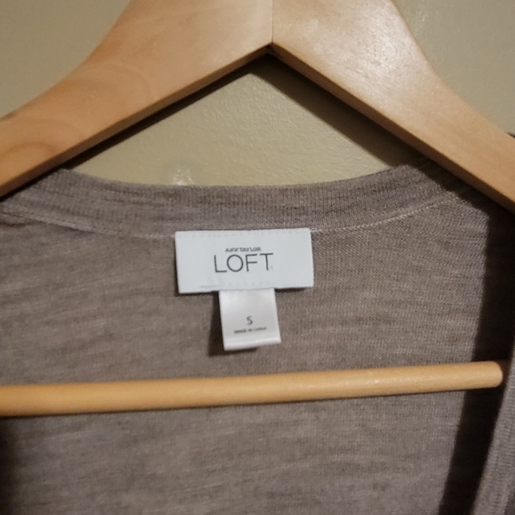 Ann Taylor Loft Women's Wool Blend Brown Cardigan With Jewel Accents Size S. Goo - Picture 3 of 7